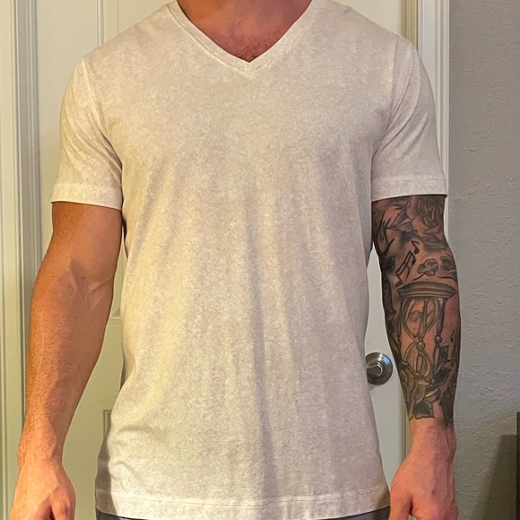 lululemon athletica Other - Lululemon 5 Year Basic V-Neck